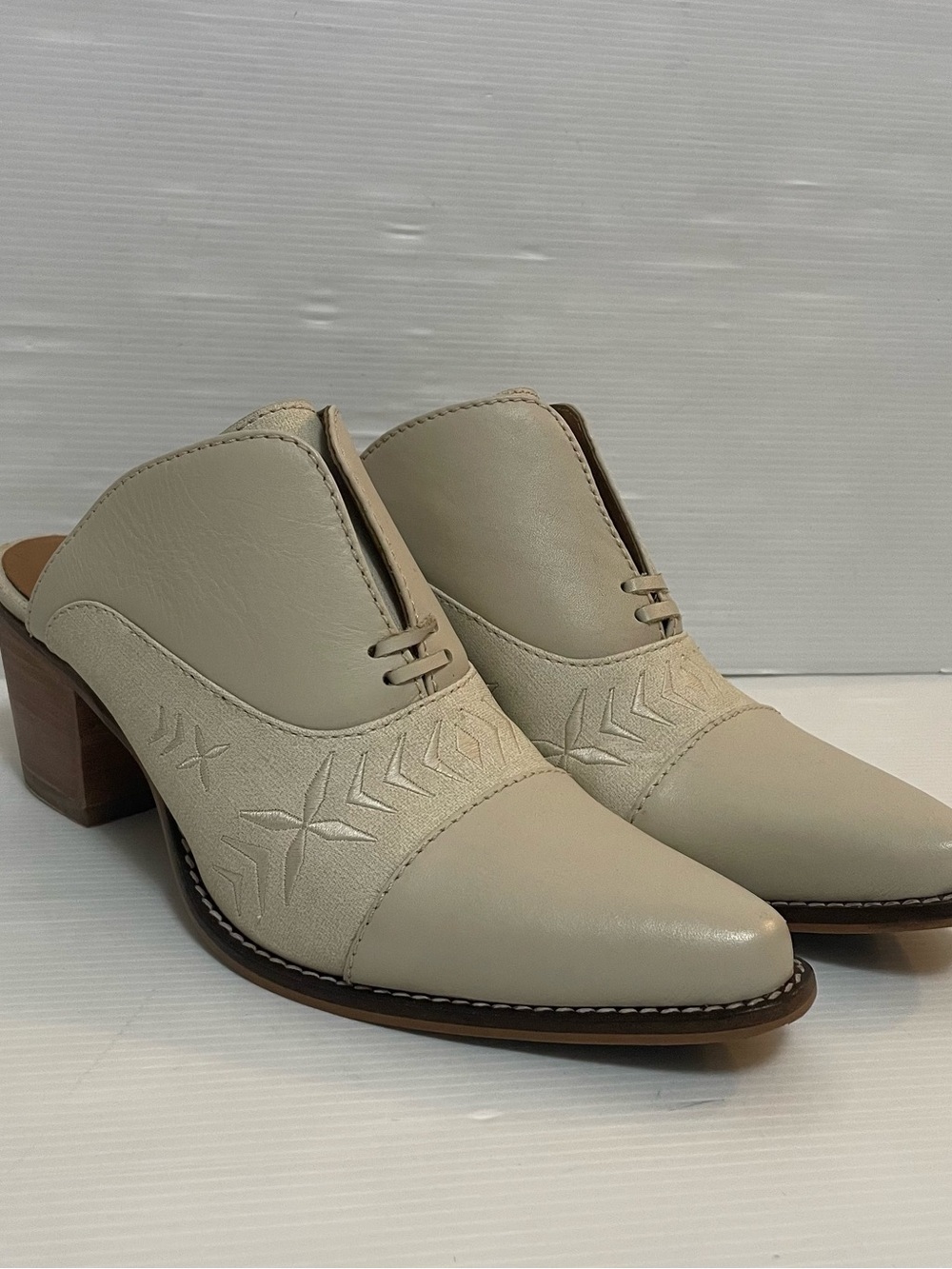 Nocona Women's Damita Booties Snip Toe - ME1927-PEARL SZ 10B Ivory